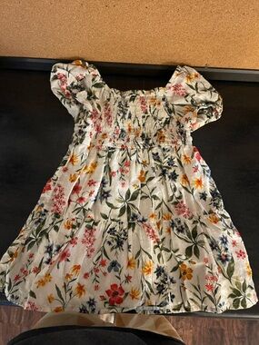 Old Navy White Floral Shirred Puff-Sleeve Dress